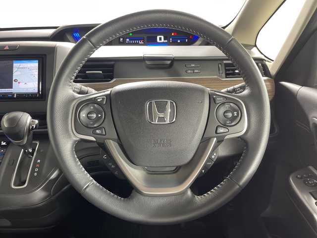 ホンダ フリード クロスター ホンダセンシング 神奈川県 2021(令3)年 2.3万km クリスタルブラックパール ホンダセンシング/社外ナビ/・BT/フルセグTV/CD/DVD/SD/AM/FM/バックカメラ/ハーフレザーシート/両側電動スライドドア/ビルトインETC/アイドリングストップ機能/ヘッドライトレベライザー/革巻きステアリング/ステアリングスイッチ/Autoライト/シートリフター/スマートキー/プッシュスタートボタン/電動格納ミラー/ウィンカーミラー/LEDヘッドライト/フォグランプ/ルーフレール/純正アルミホイール/社外フロアマット