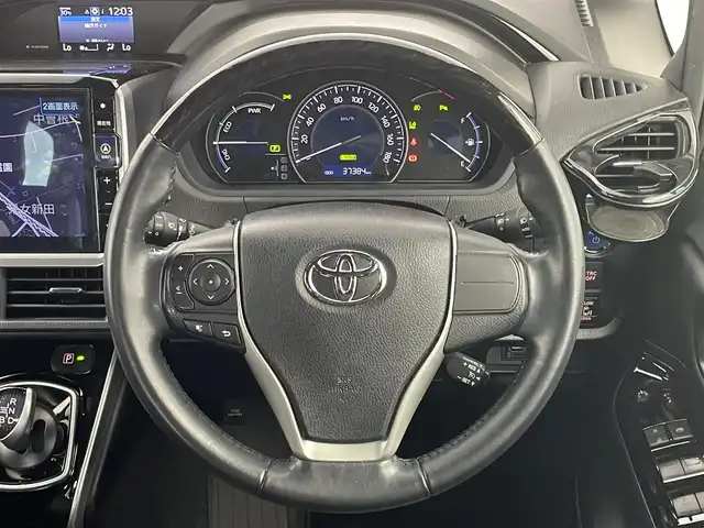 トヨタ エスクァイア ハイブリッド Gi 埼玉県 2020(令2)年 3.8万km ホワイトパールクリスタルシャイン ＡＬＰＩＮＥ１１インチナビ　バックカメラ　ＥＴＣ　ミラー型ドラレコ　クルーズコントロール　シートヒーター　衝突軽減ブレーキ　両側パワースライドドア　純正アルミ　オートライト　ＬＥＤライト　地デジＴＶ