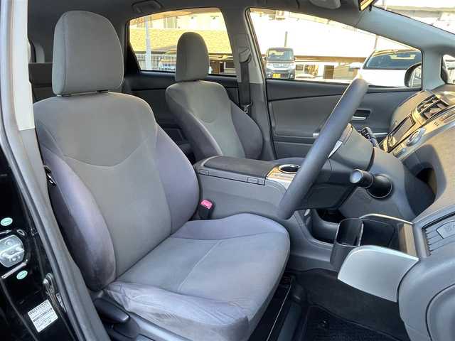 トヨタ プリウス α S 大阪府 2013(平25)年 13.7万km ブラック ”(株)IDOMが運営する【じしゃロン堺店】の自社ローン対象車両になります。こちらは現金ご利用時の価格です。/自社ローンご希望の方は別途その旨お申付け下さい。/”