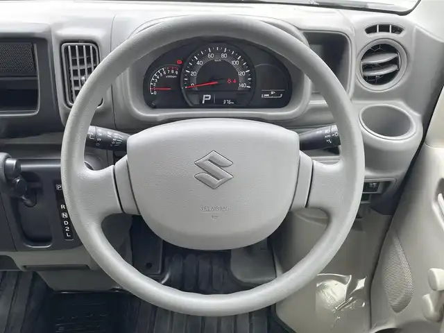 スズキ エブリイ PA 滋賀県 2024(令6)年 0.1万km スペリアホワイト 純正オーディオ/（AM/FM）/両側スライドドア/プリクラッシュブレーキアシスト/横滑り防止装置/レーンキープアシスト/コーナーセンサー/アイドリングストップ/ヘッドライトレベリング/オートライト/オートマチックハイビーム/ハロゲンヘッドライト/シガーソケット/純正フロアマット/後席フルフラットシート/マニュアルエアコン/マニュアルウインドウ/パワーステアリング
