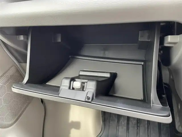 スズキ エブリイ PA 滋賀県 2024(令6)年 0.1万km スペリアホワイト 純正オーディオ/（AM/FM）/両側スライドドア/プリクラッシュブレーキアシスト/横滑り防止装置/レーンキープアシスト/コーナーセンサー/アイドリングストップ/ヘッドライトレベリング/オートライト/オートマチックハイビーム/ハロゲンヘッドライト/シガーソケット/純正フロアマット/後席フルフラットシート/マニュアルエアコン/マニュアルウインドウ/パワーステアリング