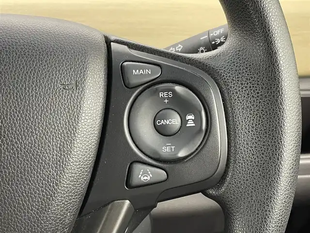 ホンダ フリード G ホンダセンシング 埼玉県 2016(平28)年 2万km シトロンドロップ 純正９インチナビ　/ フルセグ Bluetooth HDMI/バックカメラ　/ホンダセンシング　/アダクティブクルーズコントロール/レーンキープアシスト/両側パワースライドドア/ビルトインETC　/ドライブレコーダー/スマートキー　/プッシュスタート