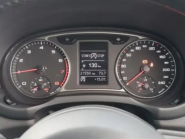 アウディ Ａ１ SB 1．0TFSI 東京都 2015(平27)年 2.2万km キャンディホワイト 純正ＨＤＤナビ/フルセグＴＶ/障害物センサー/ＨＩＤライト/ＥＴＣ/純正アルミホイール/横滑り防止装置