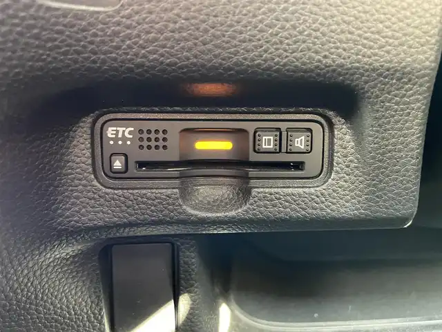 ホンダ Ｎ ＢＯＸ カスタム G L ターボ ホンダセンシング 静岡県 2018(平30)年 9.3万km プレミアムホワイトパールⅡ 純正ナビ/（AM/FM/CD/DVD/BT)/フルセグTV/バックカメラ/両側パワースライドドア/ホンダセンシング/レーダークルーズコントロール/ビルトインETC/衝突被害軽減ブレーキ/レーンアシスト/横滑り防止装置/スマートキー/プッシュスタート/LEDヘッドライト/リアコーナーセンサー/ドライブレコーダー/純正フロアマット/純正15インチアルミホイール/取扱説明書