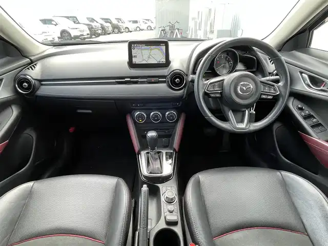 マツダ ＣＸ－３ XD Lパッケージ 佐賀県 2017(平29)年 5.9万km スノーフレイクホワイトパールマイカ 純正8インチSDナビゲーション/・フルセグTV/CD/DVD/USB/Bluetooth/バックカメラ/前後ドライブレコーダー/ETC/ヘッドアップディスプレイ/ハーフレザーシート/D席メモリー機能付パワーシート/DN席シートヒーター/ISOFIX対応/パドルシフト/革巻きステアリング/ステアリングヒーター/ステアリングリモコン/純正18インチアルミホイール/純正LEDヘッドライト/・オートマチックハイビーム/純正LEDフォグランプ/純正フロアマット/純正ドアバイザ―/新車保証書/取扱説明書/スペアキー１本/i-ACTIVSENSE/・アダプティブクルーズコントロール/・衝突軽減ブレーキ(SBS/SCBS)/・車線逸脱警報システム/・標識認識システム/・ブラインドスポットモニタリングシステム/・ドライバーアテンションアラート/・パーキングセンサーシステム