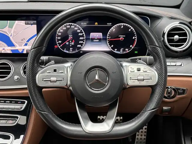 メルセデス・ベンツ Ｍ・ベンツ Ｅ２２０ｄ アバンギャルド AMGライン 和歌山県 2019(平31)年 5.3万km ダイヤモンドホワイト パノラマSR/エクスクルーシブパッケージ/エアバランスパッケージ/レーダーセーフティパッケージ/ブラウンレザー/ヘッドアップディスプレイ/オートテールゲート /Burmesterサウンド/純ナビ/３６０度カメラ/フルセグTV/アンビエントライト /キーレスゴー /パワーシート /シートヒーター/パドルシフト/LEDライト/ETC