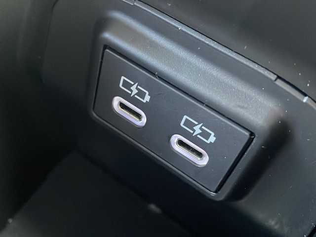 トヨタ ＲＡＶ４ ハイブリッド アドベンチャー 鳥取県 2024(令6)年 2.9万km グレーメタリック ワンオーナー/オールモード４WD/マッドグレー１９AW/スマートキーx2個/サンルーフ/レザーシート/メーカーナビゲーション/デジタルインナーミラー/ドライブレコーダー/プリクラッシュセーフティ/アダクティブクルーズ/レーンデパーチャー/ブラインドスポット/インテリソナー/全方位カメラ/オートハイビーム/GPSレーダー/フルセグ・Bluetooth/ミラーキャスト・USB/前席エアーシート/ハンドルヒーター/前席パワーシート（D席メモリ）/フル液晶ディスプレイ/AC100V電源/フィッシングロッドスタンド/アウトドアフロアマット/オートリトラクトミラー/カップホルダー/２０ETC/保証書・取説