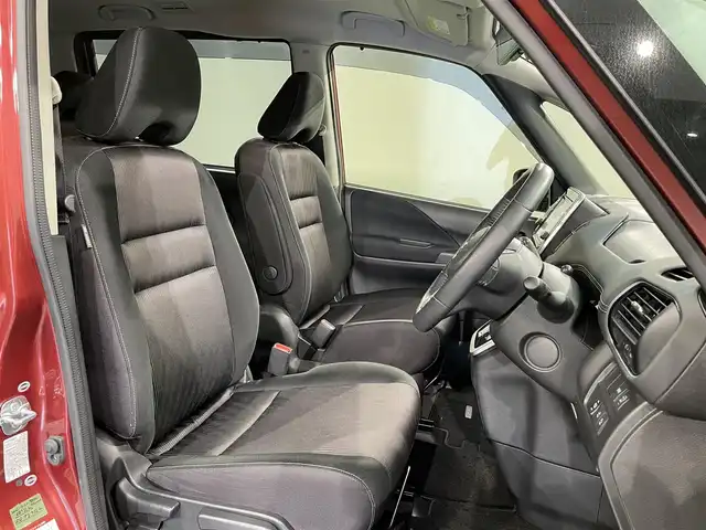 日産 セレナ ハイウェイスター 愛知県 2016(平28)年 7万km マルーンレッド 2トーン 純正９インチナビ/プロパイロット/アラウンドビューモニター/両側パワースライドドア/ハンズフリーオートスライドドア/インテリジェントパーキングアシスト/衝突軽減ブレーキ/車線逸脱警報/クリアランスソナー/電動パーキングブレーキ/ブレーキホールド/デジタルインナーミラー/前後ドライブレコーダー/ビルトインＥＴＣ/アクセサリーソケット/ＩＳＯＦＩＸ/純正フロアマット/純正16インチアルミホイール