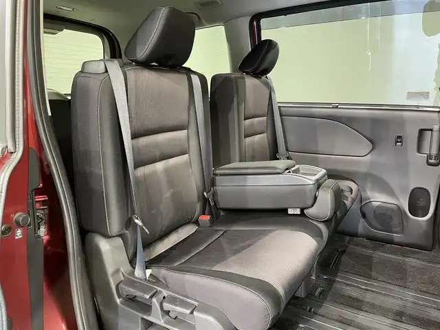 日産 セレナ ハイウェイスター 愛知県 2016(平28)年 7万km マルーンレッド 2トーン 純正９インチナビ/プロパイロット/アラウンドビューモニター/両側パワースライドドア/ハンズフリーオートスライドドア/インテリジェントパーキングアシスト/衝突軽減ブレーキ/車線逸脱警報/クリアランスソナー/電動パーキングブレーキ/ブレーキホールド/デジタルインナーミラー/前後ドライブレコーダー/ビルトインＥＴＣ/アクセサリーソケット/ＩＳＯＦＩＸ/純正フロアマット/純正16インチアルミホイール