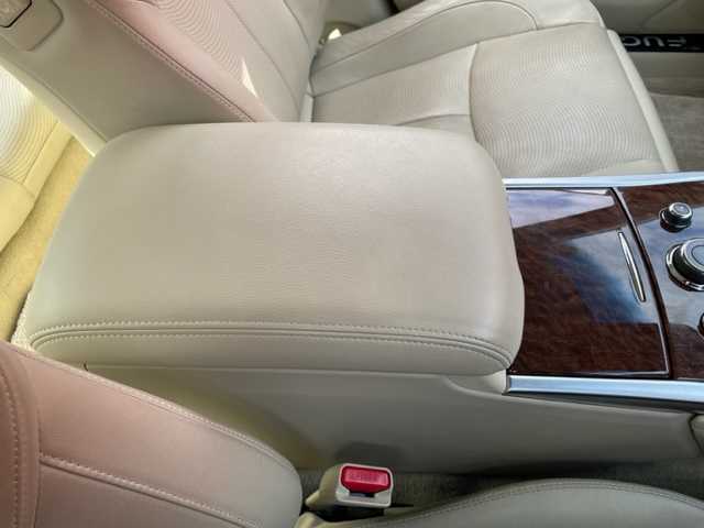 日産 フーガ ハイブリッド 神奈川県 2021(令3)年 7.6万km 茶Ｍ 純正HDDナビ/・DTV/CD/DVD/MSV/BT/USB							/アランドビューモニター/BOSEサウンドシステム/レザーシート/前席シートヒーター/エアシート/前席パワーシート/助手席パワーオットマン機構/ビルトインETC/インテリジェントエマージェンシーブレーキ/インテリジェントクルーズコントロール/車線逸脱防止支援システム/後側方衝突防止支援システム/後退時衝突防止支援システム		/革巻きステアリング				/純正18インチAW/オートライト/純正LEDヘッドライト				/フォグランプ			/プッシュEgスタート/ストップ				/インテリジェントキー×2					/ターンランプ付電動格納ドアミラー/純正フロアマット/取扱説明書/ナビ取扱説明書/整備手帳