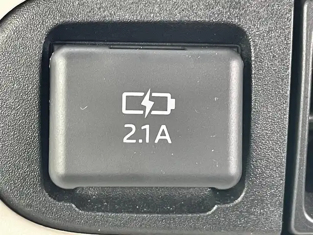 ダイハツ ムーヴ キャンバス ストライプス G 岡山県 2023(令5)年 6.2万km シャイニングホワイトパール/レイクブルーメタリック 登録時走行距離61826km/両側パワースライドドア/レーダークルーズコントロール/衝突回避支援ブレーキ機能/横滑り防止装置/コーナーセンサー/アイドリングストップ/電動パーキングブレーキ/オートブレーキホールド機能/オートライト/オートマチックハイビーム/D/N席シートヒーター/プッシュスタート/スマートキー×2/純正フロアマット/シートカバー