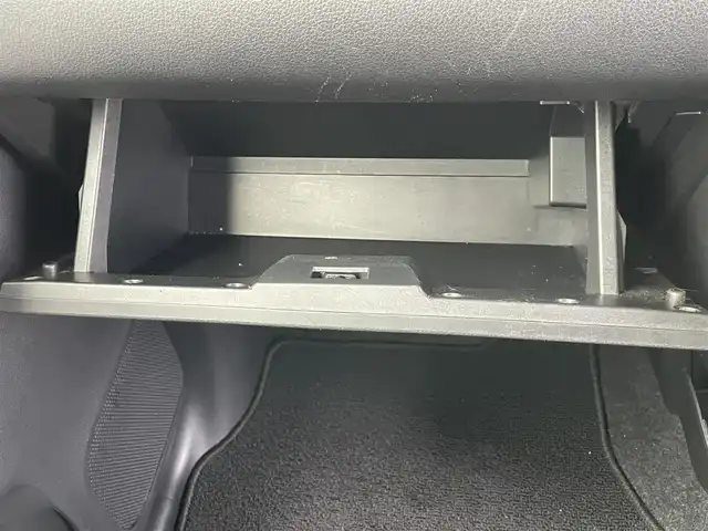 ダイハツ ムーヴ キャンバス ストライプス G 岡山県 2023(令5)年 6.2万km シャイニングホワイトパール/レイクブルーメタリック 登録時走行距離61826km/両側パワースライドドア/レーダークルーズコントロール/衝突回避支援ブレーキ機能/横滑り防止装置/コーナーセンサー/アイドリングストップ/電動パーキングブレーキ/オートブレーキホールド機能/オートライト/オートマチックハイビーム/D/N席シートヒーター/プッシュスタート/スマートキー×2/純正フロアマット/シートカバー