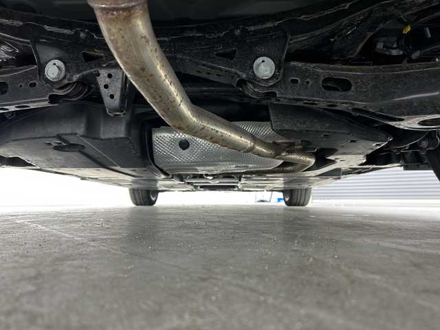 トヨタ プリウス Z 三重県 2023(令5)年 1万km プラチナホワイトパールマイカ /禁煙車//純正ナビ//AppleCarPray/AndroidAuto/Bluetooth/フルセグ/USB/AM/FM//レーザーシート//前席シートヒーター//前席ベンチレーション//メモリ機能付パワーシート//パノラミックビューモニター//デジタルインナーミラー//レーダークルーズコントロール//ステアリングヒーター//ブラインドスポットモニター//パワーバックドア//ワイヤレスチャージャー//ビルトイン2.0//オートハイビーム//純正19インチアルミホイール