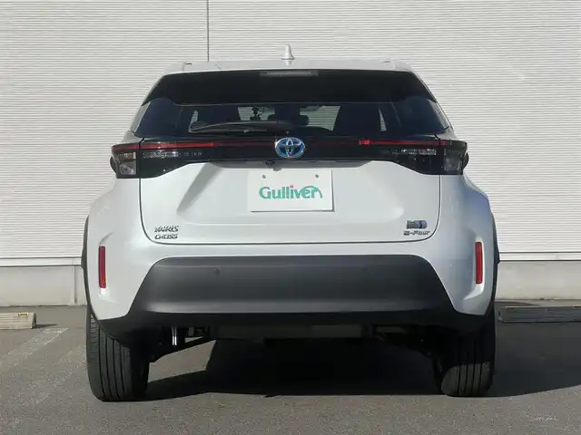 トヨタ ヤリスクロス ハイブリッド G 秋田県 2022(令4)年 3.8万km プラチナホワイトパールマイカ ４WD/衝突軽減システム/純正メモリナビ（BT/AM/FM/USB）/バックカメラ/トヨタ純正１６インチアルミ（夏タイヤ装着）/スマートキー/アイドリングストップ/プッシュスタート/クルーズコントロール追従走行有/レーンキープアシスト/コーナーセンサー/オートマチックハイビーム/ダウンヒルアシストコントロール/ステアリングスイッチ/ETC/ドライブレコーダー/センターデフロック/電動パーキングブレーキ/オートブレーキホールド機能/社外フロアマット/オートライト/オートエアコン/パワーステアリング/パワーウィンドウ/ヘッドライトレベライザー/横滑り防止/盗難防止装置/寒冷地仕様/電動格納ウィンカーミラー/スペアキー×１