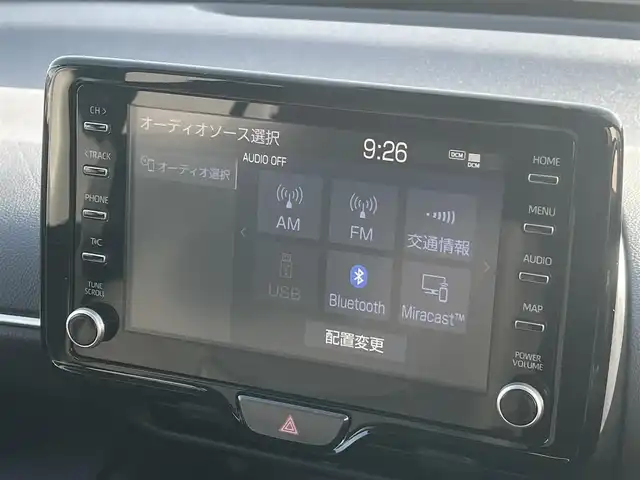 トヨタ ヤリスクロス ハイブリッド G 秋田県 2022(令4)年 3.8万km プラチナホワイトパールマイカ ４WD/衝突軽減システム/純正メモリナビ（BT/AM/FM/USB）/バックカメラ/トヨタ純正１６インチアルミ（夏タイヤ装着）/スマートキー/アイドリングストップ/プッシュスタート/クルーズコントロール追従走行有/レーンキープアシスト/コーナーセンサー/オートマチックハイビーム/ダウンヒルアシストコントロール/ステアリングスイッチ/ETC/ドライブレコーダー/センターデフロック/電動パーキングブレーキ/オートブレーキホールド機能/社外フロアマット/オートライト/オートエアコン/パワーステアリング/パワーウィンドウ/ヘッドライトレベライザー/横滑り防止/盗難防止装置/寒冷地仕様/電動格納ウィンカーミラー/スペアキー×１