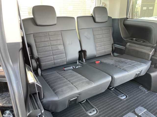 三菱 デリカＤ：５ ジャスパー 道央・札幌 2022(令4)年 2万km ブラックダイヤモンド/グラファイトグレーメタリック ４WD/社外メモリーナビ/CD/DVD/BT/フルセグ/衝突被害軽減ブレーキ/横滑り防止装置/アダプティブクルーズコントロール/レーンキープアシスト/ブラインドスポットモニター/アラウンドビューモニター/ドライブレコーダー/アイドリングストップ/ECOMODE/両側パワースライドドア/ハーフレザーシート/革巻きステアリング/ステアリングリモコン/パドルシフト/電動パーキング/オートブレーキホールド/AC100V/レーダー探知機/プッシュスタート/スマートキー/LEDヘッドライト/オートライト/フォグランプ/電動格納ミラー/ウィンカーミラー/フロアマット/ドアバイザー/スペアキー/純正AW付夏タイヤ積込/225/65/R18/2022年/山7mm