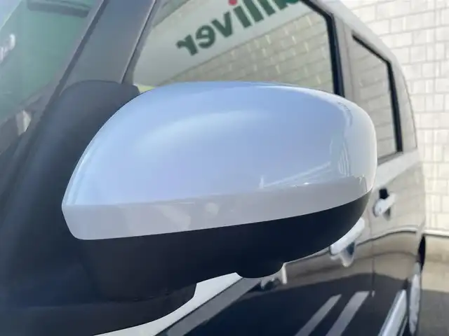 ダイハツ ムーヴ キャンバス ストライプス G 福岡県 2023(令5)年 1万km シャイニングホワイトパール/レーザーブルークリスタルシャイン 社外ナビ(フルセグTV/CD/DVD/BT)/全方位モニター/両側パワスラ/LEDヘッドライト/コーナーセンサー/シートヒーター/レーンキープアシスト/衝突軽減/スマートキー/プッシュスタート/スペアキー1本/取扱説明書/保証書