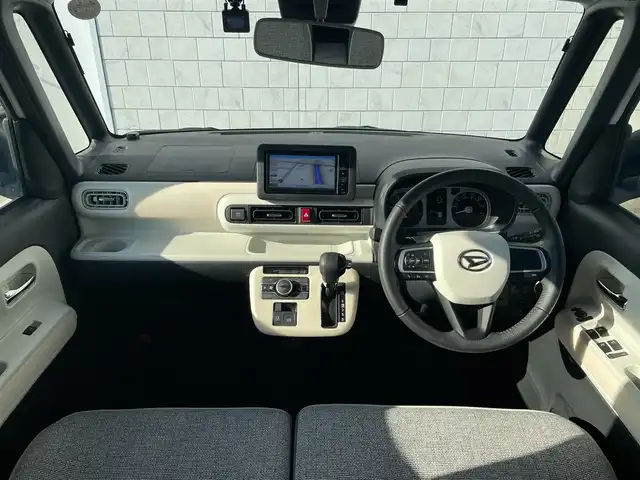 ダイハツ ムーヴ キャンバス ストライプス G 福岡県 2023(令5)年 1万km シャイニングホワイトパール/レーザーブルークリスタルシャイン 社外ナビ(フルセグTV/CD/DVD/BT)/全方位モニター/両側パワスラ/LEDヘッドライト/コーナーセンサー/シートヒーター/レーンキープアシスト/衝突軽減/スマートキー/プッシュスタート/スペアキー1本/取扱説明書/保証書