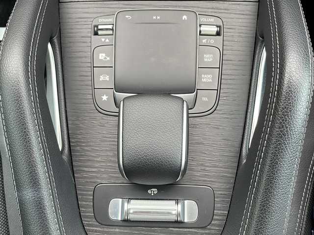 メルセデス・ベンツ ＧＬＥ４００ｄ 4MATIC スポーツ 大阪府 2022(令4)年 1.6万km オブシディアンブラック ワンオーナー/純正メモリナビ/・AM/FM/Bluetooth/・フルセグテレビ/サンルーフ/全周囲カメラ/ETC2.0/ドライブレコーダー/クルーズコントロール/レーンキープアシスト/ブラインドスポットモニター/アイドリングストップ/横滑り防止装置/パドルシフト/電動パーキングブレーキ/コーナーセンサー/パワーシート（D席＋N席）/エアシート（D席+N席）/シートヒーター（D席+N席）/LEDヘッドライト/オートライト/ダブルオートエアコン/プッシュスタートボタン/スマートキー×2/ステアリングリモコン/革巻きステアリング/純正20インチアルミホイール/USBジャック/純正フロアマット/保証書/取扱説明書