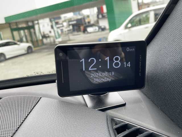 メルセデス・ベンツ ＧＬＥ４００ｄ 4MATIC スポーツ 大阪府 2022(令4)年 1.6万km オブシディアンブラック ワンオーナー/純正メモリナビ/・AM/FM/Bluetooth/・フルセグテレビ/サンルーフ/全周囲カメラ/ETC2.0/ドライブレコーダー/クルーズコントロール/レーンキープアシスト/ブラインドスポットモニター/アイドリングストップ/横滑り防止装置/パドルシフト/電動パーキングブレーキ/コーナーセンサー/パワーシート（D席＋N席）/エアシート（D席+N席）/シートヒーター（D席+N席）/LEDヘッドライト/オートライト/ダブルオートエアコン/プッシュスタートボタン/スマートキー×2/ステアリングリモコン/革巻きステアリング/純正20インチアルミホイール/USBジャック/純正フロアマット/保証書/取扱説明書
