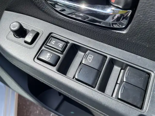 スバル インプレッサ スポーツ 1．6i－L 石川県 2013(平25)年 10.2万km パール 純正メモリーナビ/純正CD/DVD/フルセグTV/バックカメラ/キーレス/ETC/純正アルミホイール/ABS/電動ミラー/スタッドレス&ホイール積み込み