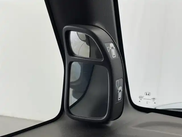ホンダ Ｎ ＢＯＸ G Lパッケージ 群馬県 2012(平24)年 8.3万km クールミストメタリック 純正７インチナビ　バックカメラ　片側パワースライドドア　ヘッドライトレベライザー　ベンチシート　横滑り防止装置　オートエアコン　スマートキー　プッシュスタート　電動格納ミラー　ＡＢＳ　禁煙車