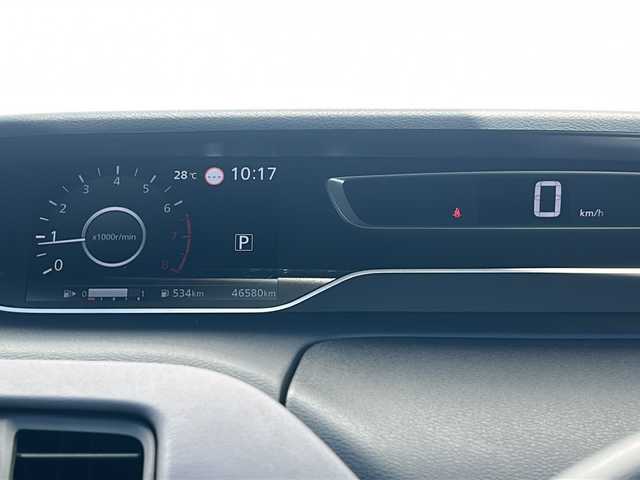 日産 セレナ ハイウェイスター V 三重県 2020(令2)年 4.7万km ブリリアントホワイトパール 社外ナビ /全周囲カメラ/BSM /デジタルインナーミラー /ETC /プロパイロット /両側パワースライドドア/前後コーナーセンサー /USB給電ポート /レーダークルーズコントロール /衝突軽減ブレーキ/革巻きステアリング /ステアリングスイッチ/リアサンシェード/LEDヘッドライト /オートライト/電動格納ミラー/禁煙車