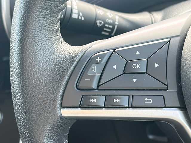 日産 セレナ ハイウェイスター V 三重県 2020(令2)年 4.7万km ブリリアントホワイトパール 社外ナビ /全周囲カメラ/BSM /デジタルインナーミラー /ETC /プロパイロット /両側パワースライドドア/前後コーナーセンサー /USB給電ポート /レーダークルーズコントロール /衝突軽減ブレーキ/革巻きステアリング /ステアリングスイッチ/リアサンシェード/LEDヘッドライト /オートライト/電動格納ミラー/禁煙車