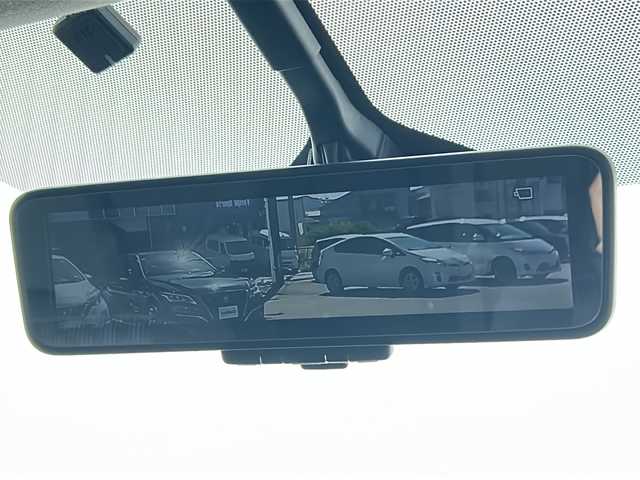 日産 セレナ ハイウェイスター V 三重県 2020(令2)年 4.7万km ブリリアントホワイトパール 社外ナビ /全周囲カメラ/BSM /デジタルインナーミラー /ETC /プロパイロット /両側パワースライドドア/前後コーナーセンサー /USB給電ポート /レーダークルーズコントロール /衝突軽減ブレーキ/革巻きステアリング /ステアリングスイッチ/リアサンシェード/LEDヘッドライト /オートライト/電動格納ミラー/禁煙車