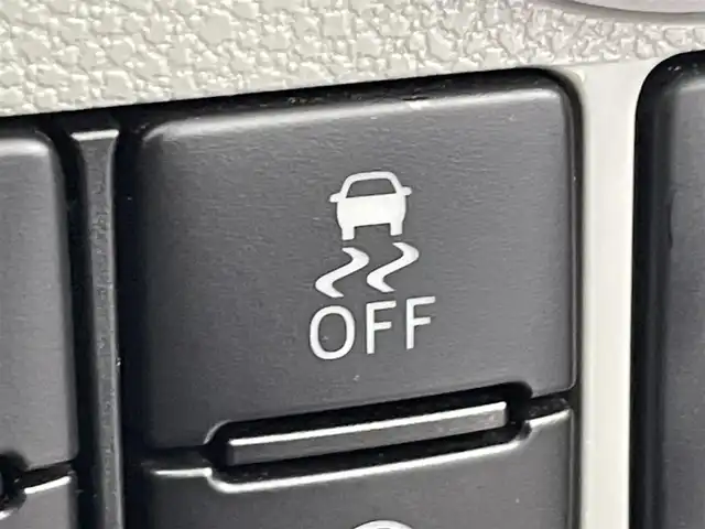 ダイハツ ミラ イース X SAⅢ 群馬県 2020(令2)年 8.5万km ブライトシルバーメタリック 衝突被害軽減ブレーキ　社外７インチナビ　バックカメラ　オートマチックハイビーム　コーナーセンサー　ドライブレコーダー　社外ＥＴＣ　リモコンキー　横滑り防止装置　ＡＢＳ　ダブルエアバッグ　禁煙車