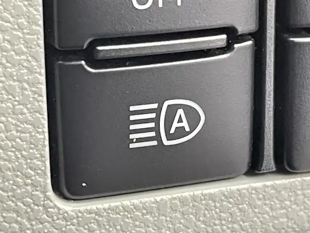 ダイハツ ミラ イース X SAⅢ 群馬県 2020(令2)年 8.5万km ブライトシルバーメタリック 衝突被害軽減ブレーキ　社外７インチナビ　バックカメラ　オートマチックハイビーム　コーナーセンサー　ドライブレコーダー　社外ＥＴＣ　リモコンキー　横滑り防止装置　ＡＢＳ　ダブルエアバッグ　禁煙車