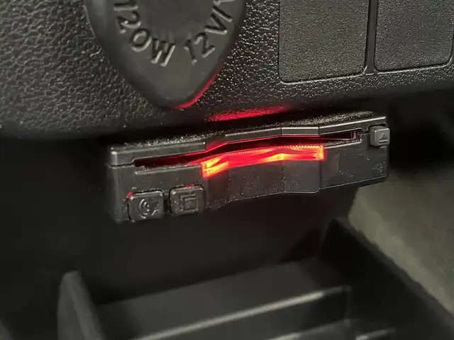 ダイハツ ミラ イース X SAⅢ 群馬県 2020(令2)年 8.5万km ブライトシルバーメタリック 衝突被害軽減ブレーキ　社外７インチナビ　バックカメラ　オートマチックハイビーム　コーナーセンサー　ドライブレコーダー　社外ＥＴＣ　リモコンキー　横滑り防止装置　ＡＢＳ　ダブルエアバッグ　禁煙車