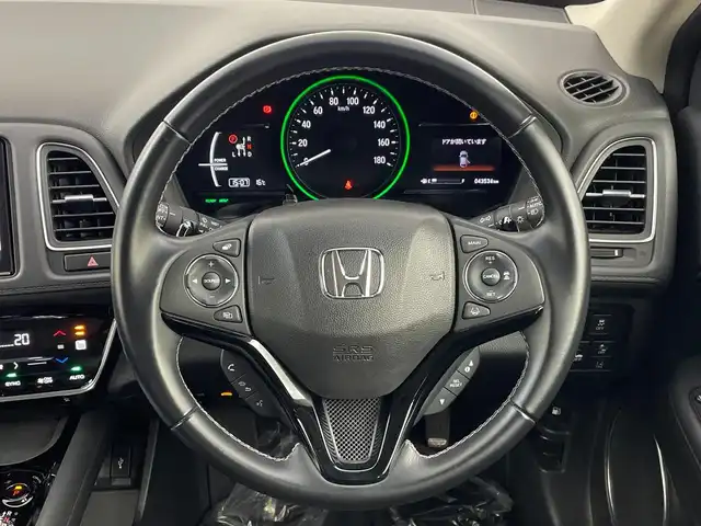 ホンダ ヴェゼル ハイブリッド Z ホンダセンシング 埼玉県 2017(平29)年 4.4万km プレミアムクリスタルレッドM 禁煙 純正8型ナビ BT 温シート Bカメラ ETC レーダークルーズコントロール 衝突軽減システム ドライブレコーダー ルーフレール ハーフレザーシート スマートキー 純正LEDヘッドライト