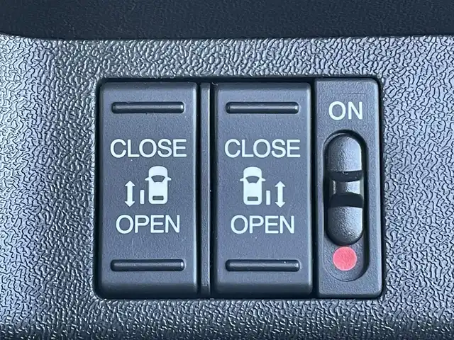 ホンダ ステップワゴン 東京都 2019(平31)年 6.6万km パール