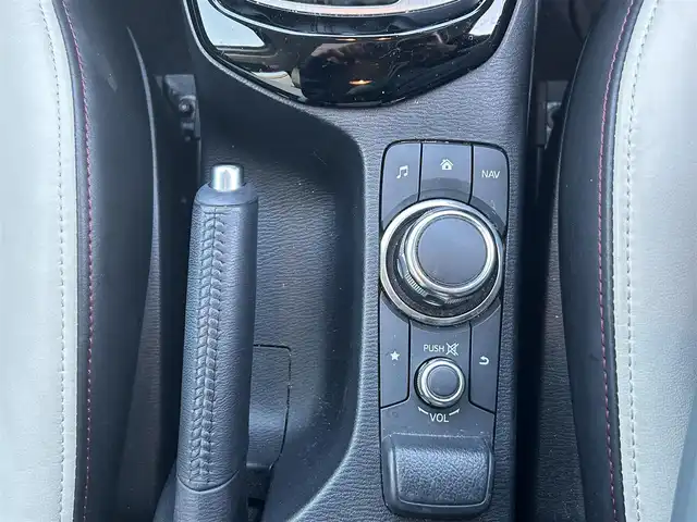 マツダ ＣＸ－３ XD ツーリング Lパッケージ 栃木県 2015(平27)年 3.1万km セラミックM SBS/SCBS/車間認知支援システム/ブラインドスポットモニター/車線逸脱警報システム/BOSEサウンド/純正SDナビ/・フルセグTV/・CD/DVD/BT/・USB/iPod/SD/・AM.FM/バックカメラ/ビルトインETC/マツダレーダークルーズコントロール/ヘッドアップディスプレイ/レザーシート/D/N席シートヒーター/革巻きステアリング/パドルシフト/ステアリングスイッチ/スマートキー/プッシュスタート/アイドリングストップ/LEDヘッドライト/フォグランプ/オートハイビーム/オートライト/純正18インチAW/フロアマット/横滑り防止システム