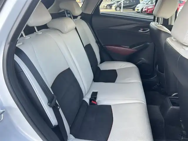 マツダ ＣＸ－３ XD ツーリング Lパッケージ 栃木県 2015(平27)年 3.1万km セラミックM SBS/SCBS/車間認知支援システム/ブラインドスポットモニター/車線逸脱警報システム/BOSEサウンド/純正SDナビ/・フルセグTV/・CD/DVD/BT/・USB/iPod/SD/・AM.FM/バックカメラ/ビルトインETC/マツダレーダークルーズコントロール/ヘッドアップディスプレイ/レザーシート/D/N席シートヒーター/革巻きステアリング/パドルシフト/ステアリングスイッチ/スマートキー/プッシュスタート/アイドリングストップ/LEDヘッドライト/フォグランプ/オートハイビーム/オートライト/純正18インチAW/フロアマット/横滑り防止システム