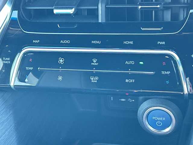 トヨタ ハリアー ハイブリッド Z レザーパッケージ 千葉県 2021(令3)年 2.1万km ホワイトパールクリスタルシャイン ナビ　黒革　全方位カメラ　ＪＢＬ　ＨＵＤ　フルセグ　ＢＴ　スマートミラー　ＢＳＭ　ＲＣＴＡ　ドラレコ　ステアヒーター　エアシート　電動シート　レーダークルーズ　ＥＴＣ　電動リアドア　ＬＥＤ　１９ＡＷ