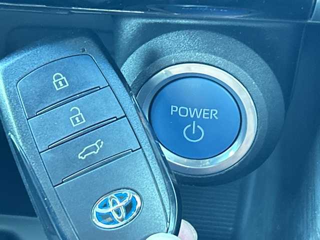 トヨタ ハリアー ハイブリッド Z レザーパッケージ 千葉県 2021(令3)年 2.1万km ホワイトパールクリスタルシャイン ナビ　黒革　全方位カメラ　ＪＢＬ　ＨＵＤ　フルセグ　ＢＴ　スマートミラー　ＢＳＭ　ＲＣＴＡ　ドラレコ　ステアヒーター　エアシート　電動シート　レーダークルーズ　ＥＴＣ　電動リアドア　ＬＥＤ　１９ＡＷ