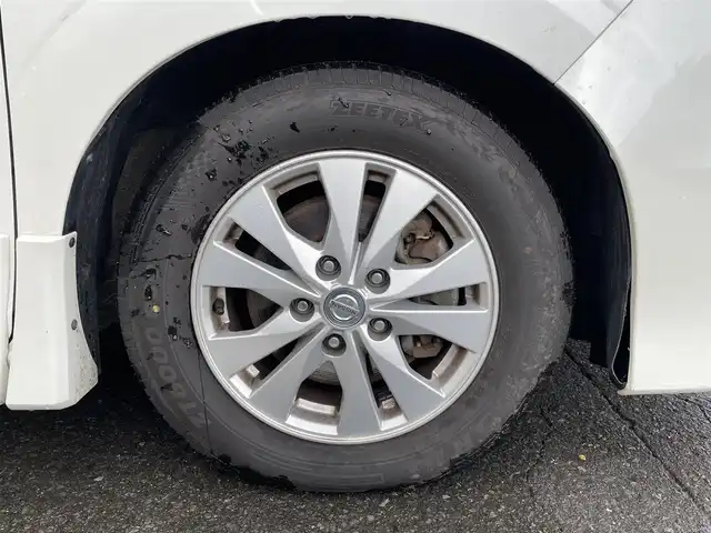 日産 セレナ ハイウェイスター 青森県 2017(平29)年 12.3万km ブリリアントホワイトパール (株)IDOMが運営する【じしゃロン青森店】の自社ローン対象車両になります。こちらは現金ご利用時の価格です。自社ローンご希望の方は別途その旨お申付け下さい。/４ＷＤ/純正メモリーナビ/　AM/FM/CD/DVD/SD/BT/フルセグＴＶ/アルパイン製フリップダウンモニター/社外ルームミラー型モニター/バックカメラ/ビルトインＥＴＣ/社外ドライブレコーダー/カロッツェリア製サブウーファー/社外レーター探知機/社外ＬＥＤルームランプ/両側パワースライドドア/衝突被害軽減システム/横滑り防止装置/クルーズコントロール/アイドリングストップ/ＥＣＯモード/オートライト/社外ＬＥＤヘッドライトバルブ/フォグランプ/ドアバイザー/純正フロアマット/スペアキー/純正１５インチアルミホイール装着