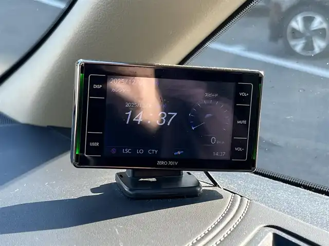 トヨタ ヴェルファイア ハイブリット X 愛媛県 2016(平28)年 6.4万km グレイッシュブルーマイカメタリック アルパイン製ナビ/BT/AM・FM/CD/DVD/フルセグTV/アルパイン製後席モニター/ビルトインETC/ドライブレコーダー/クルーズコントロール/パーキングアシスト/バックカメラ/両側パワースライドドア/8人乗り/オットマン/サンルーフ/純正アルミホイール/純正フロアマット