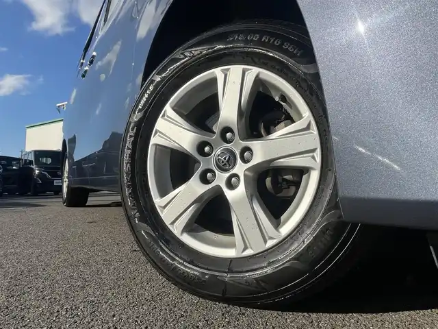 トヨタ ヴェルファイア ハイブリット X 愛媛県 2016(平28)年 6.4万km グレイッシュブルーマイカメタリック アルパイン製ナビ/BT/AM・FM/CD/DVD/フルセグTV/アルパイン製後席モニター/ビルトインETC/ドライブレコーダー/クルーズコントロール/パーキングアシスト/バックカメラ/両側パワースライドドア/8人乗り/オットマン/サンルーフ/純正アルミホイール/純正フロアマット