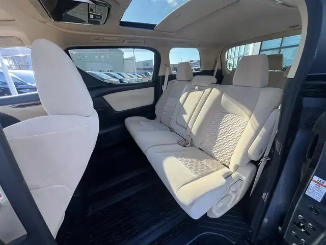 トヨタ ヴェルファイア ハイブリット X 愛媛県 2016(平28)年 6.4万km グレイッシュブルーマイカメタリック アルパイン製ナビ/BT/AM・FM/CD/DVD/フルセグTV/アルパイン製後席モニター/ビルトインETC/ドライブレコーダー/クルーズコントロール/パーキングアシスト/バックカメラ/両側パワースライドドア/8人乗り/オットマン/サンルーフ/純正アルミホイール/純正フロアマット