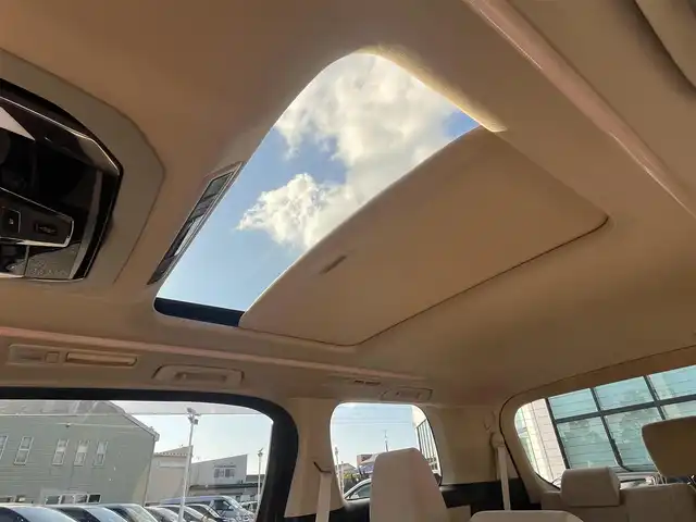 トヨタ ヴェルファイア ハイブリット X 愛媛県 2016(平28)年 6.4万km グレイッシュブルーマイカメタリック アルパイン製ナビ/BT/AM・FM/CD/DVD/フルセグTV/アルパイン製後席モニター/ビルトインETC/ドライブレコーダー/クルーズコントロール/パーキングアシスト/バックカメラ/両側パワースライドドア/8人乗り/オットマン/サンルーフ/純正アルミホイール/純正フロアマット