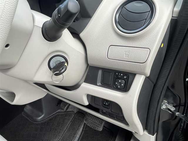 日産 デイズ J 東京都 2018(平30)年 2.7万km ブラック 返品車両/7インチSDナビ/・Bluetooth接続/・ワンセグTV/前後ドライブレコーダー（SN-TW9600）/衝突軽減システム/コーナーセンサー/純正ホイールキャップ有/ドアバイザー/フロアマット/電格ミラー/リモコンキー/スペアキー/保証書/取扱説明書