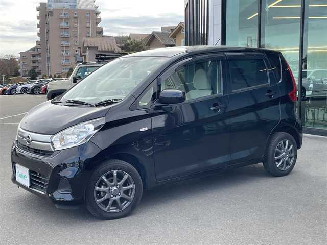 日産 デイズ J 東京都 2018(平30)年 2.7万km ブラック 返品車両/7インチSDナビ/・Bluetooth接続/・ワンセグTV/前後ドライブレコーダー（SN-TW9600）/衝突軽減システム/コーナーセンサー/純正ホイールキャップ有/ドアバイザー/フロアマット/電格ミラー/リモコンキー/スペアキー/保証書/取扱説明書