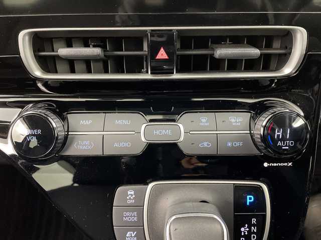 トヨタ アクア Z 道央・札幌 2023(令5)年 2万km ダークブルーマイカM ・４ＷＤ　/寒冷地仕様　/・純正ディスプレイ　/・ナビ（BT/AM/FM）　/・バックカメラ／パノラミックビューモニター/・トヨタセーフティセンス/・プリクラッシュセーフティー　/・レーントレーシングアシスト　/・レーダークルーズコントロール　　/・オートハイビーム/LEDライト/・ブラインドスポットミニター/・社外ドライブレコーダー（360℃タイプ）/・純正エンジンスターター/・ミラーヒーター/・AC100V/・ビルトインETC/・スマートキー/・スペアキー