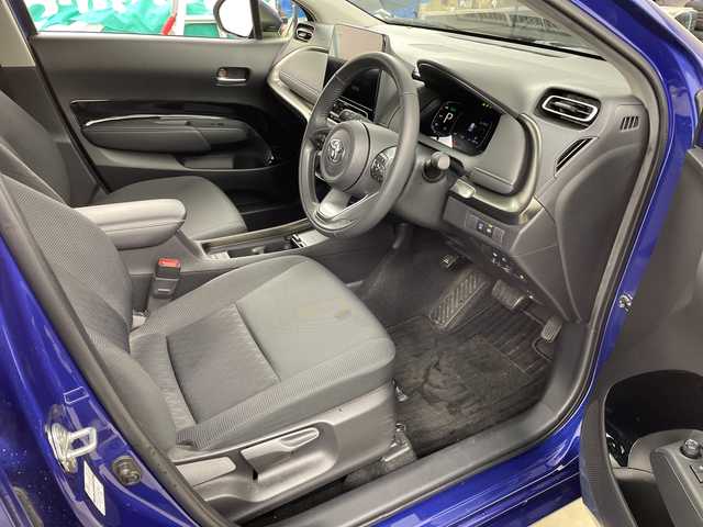 トヨタ アクア Z 道央・札幌 2023(令5)年 2万km ダークブルーマイカM ・４ＷＤ　/寒冷地仕様　/・純正ディスプレイ　/・ナビ（BT/AM/FM）　/・バックカメラ／パノラミックビューモニター/・トヨタセーフティセンス/・プリクラッシュセーフティー　/・レーントレーシングアシスト　/・レーダークルーズコントロール　　/・オートハイビーム/LEDライト/・ブラインドスポットミニター/・社外ドライブレコーダー（360℃タイプ）/・純正エンジンスターター/・ミラーヒーター/・AC100V/・ビルトインETC/・スマートキー/・スペアキー