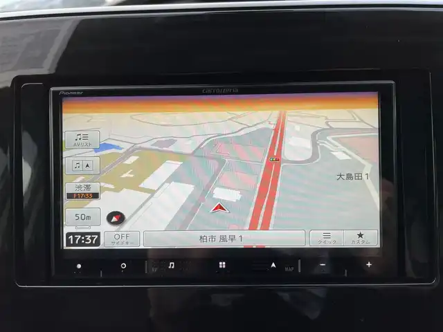 日産 セレナ e－パワー ハイウェイスター V 千葉県 2018(平30)年 3.6万km ミントホワイトP ナビ/　(CD/DVD/Bluetooth )/フルセグTV/アラウンドビューモニター/フリップダウンモニター/ETC/ステアリングスイッチ/ステアリングヒーター/プロパイロット/衝突軽減ブレーキ/車線逸脱防止支援/前後ソナー/プッシュエンジンスタート/スマートキー/両側パワースライドドア/前席シートヒーター/リア席サイドサンシェード/純正フロアマット/オートライト/LEDヘッドライト/フォグランプ/ウィンカー付き電動格納ミラー/ドアバイザー/ダブル＆サイド＆カーテンエアバック