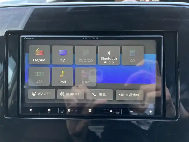日産 セレナ e－パワー ハイウェイスター V 千葉県 2018(平30)年 3.6万km ミントホワイトP ナビ/　(CD/DVD/Bluetooth )/フルセグTV/アラウンドビューモニター/フリップダウンモニター/ETC/ステアリングスイッチ/ステアリングヒーター/プロパイロット/衝突軽減ブレーキ/車線逸脱防止支援/前後ソナー/プッシュエンジンスタート/スマートキー/両側パワースライドドア/前席シートヒーター/リア席サイドサンシェード/純正フロアマット/オートライト/LEDヘッドライト/フォグランプ/ウィンカー付き電動格納ミラー/ドアバイザー/ダブル＆サイド＆カーテンエアバック