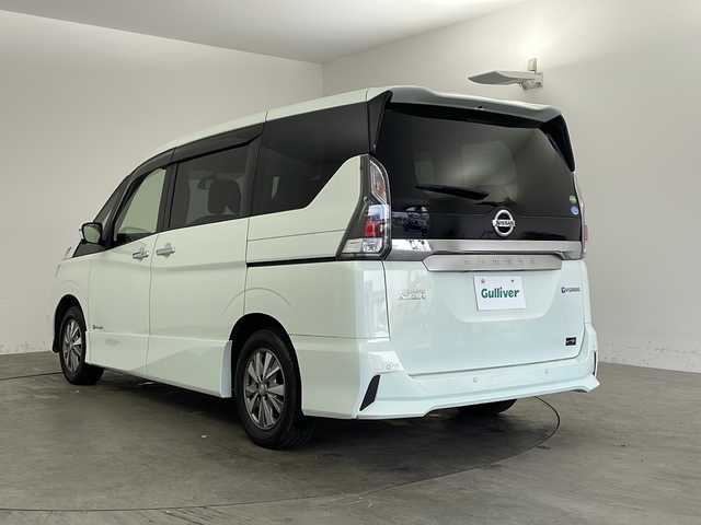 日産 セレナ e－パワー ハイウェイスター V 兵庫県 2018(平30)年 3.6万km ミントホワイトP ナビ/　(CD/DVD/Bluetooth )/フルセグTV/アラウンドビューモニター/フリップダウンモニター/ETC/ステアリングスイッチ/ステアリングヒーター/プロパイロット/衝突軽減ブレーキ/車線逸脱防止支援/前後ソナー/プッシュエンジンスタート/スマートキー/両側パワースライドドア/前席シートヒーター/リア席サイドサンシェード/純正フロアマット/オートライト/LEDヘッドライト/フォグランプ/ウィンカー付き電動格納ミラー/ドアバイザー/ダブル＆サイド＆カーテンエアバック